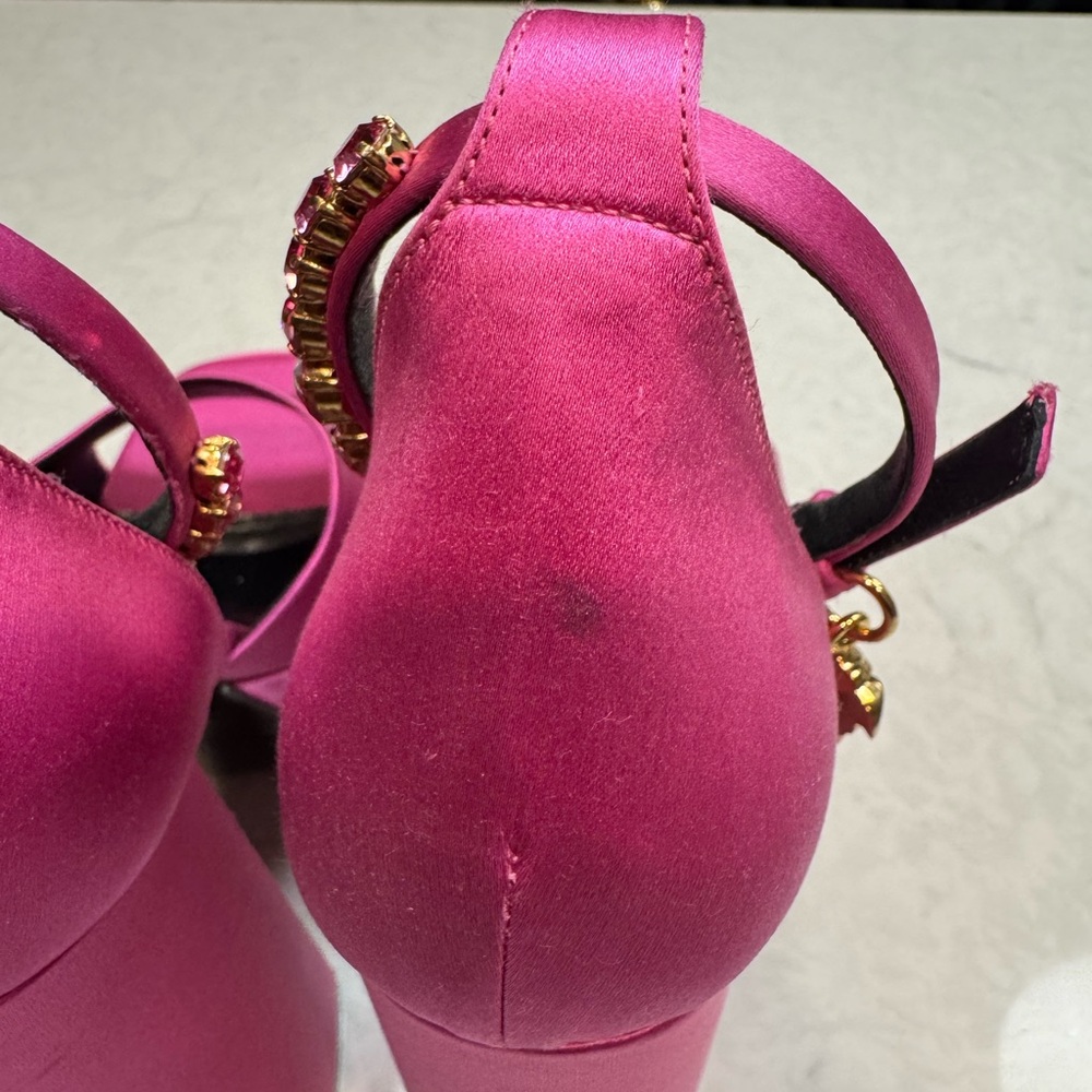 Versace Open-Toe Platform Heel - Picture 13 of 14
